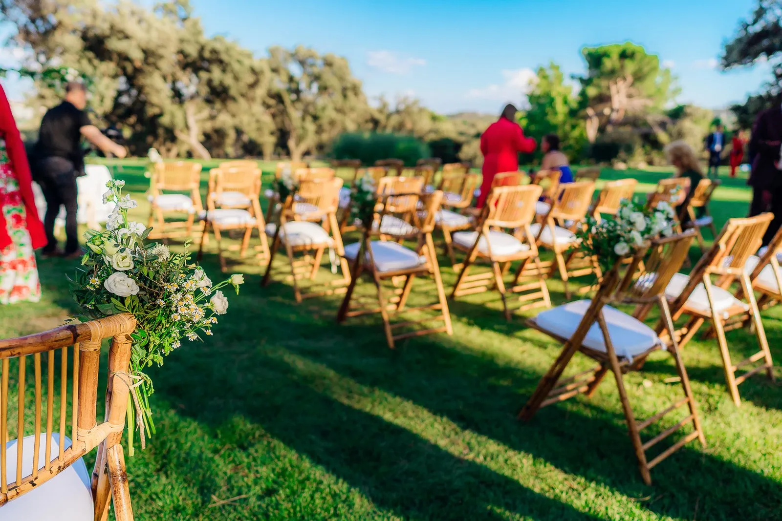 What do I need for my wedding, and in what order